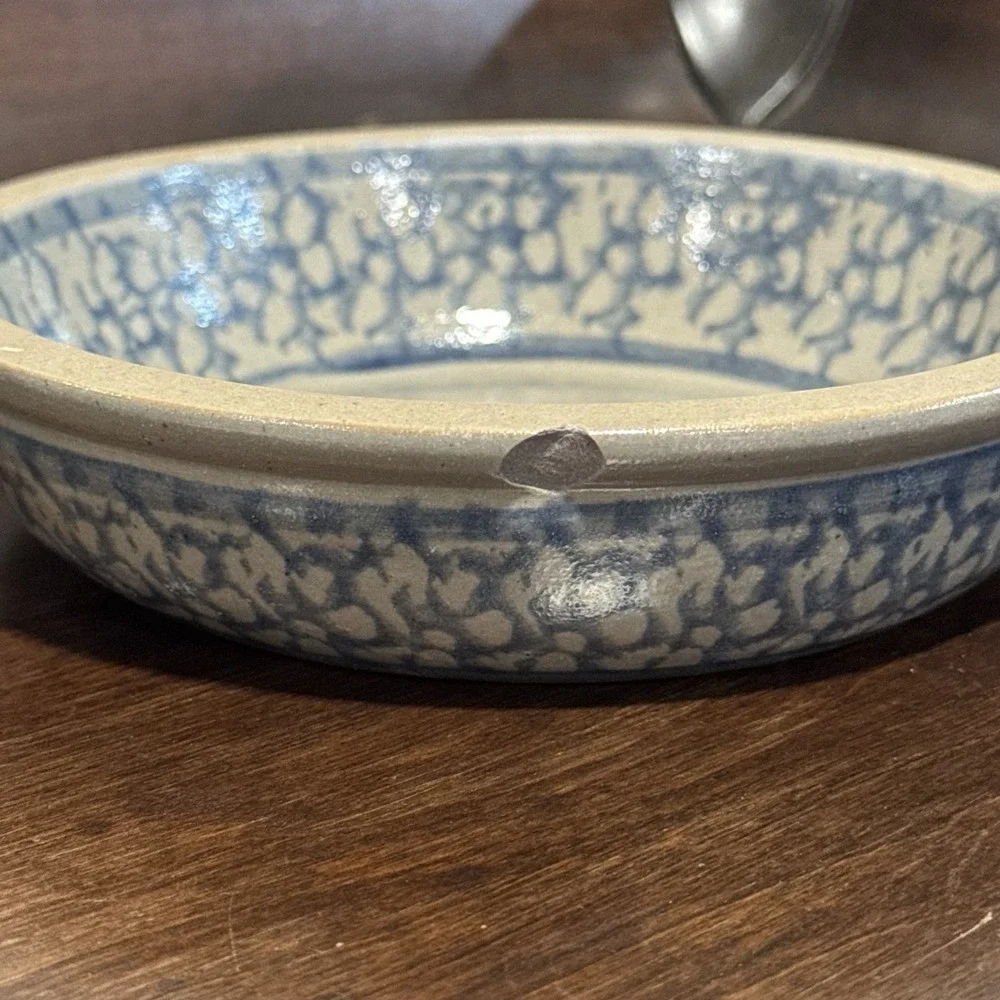 Beaumont Brothers Pottery BBP 1997 Round Stoneware Spongewear Set of 2 Dog Bowls